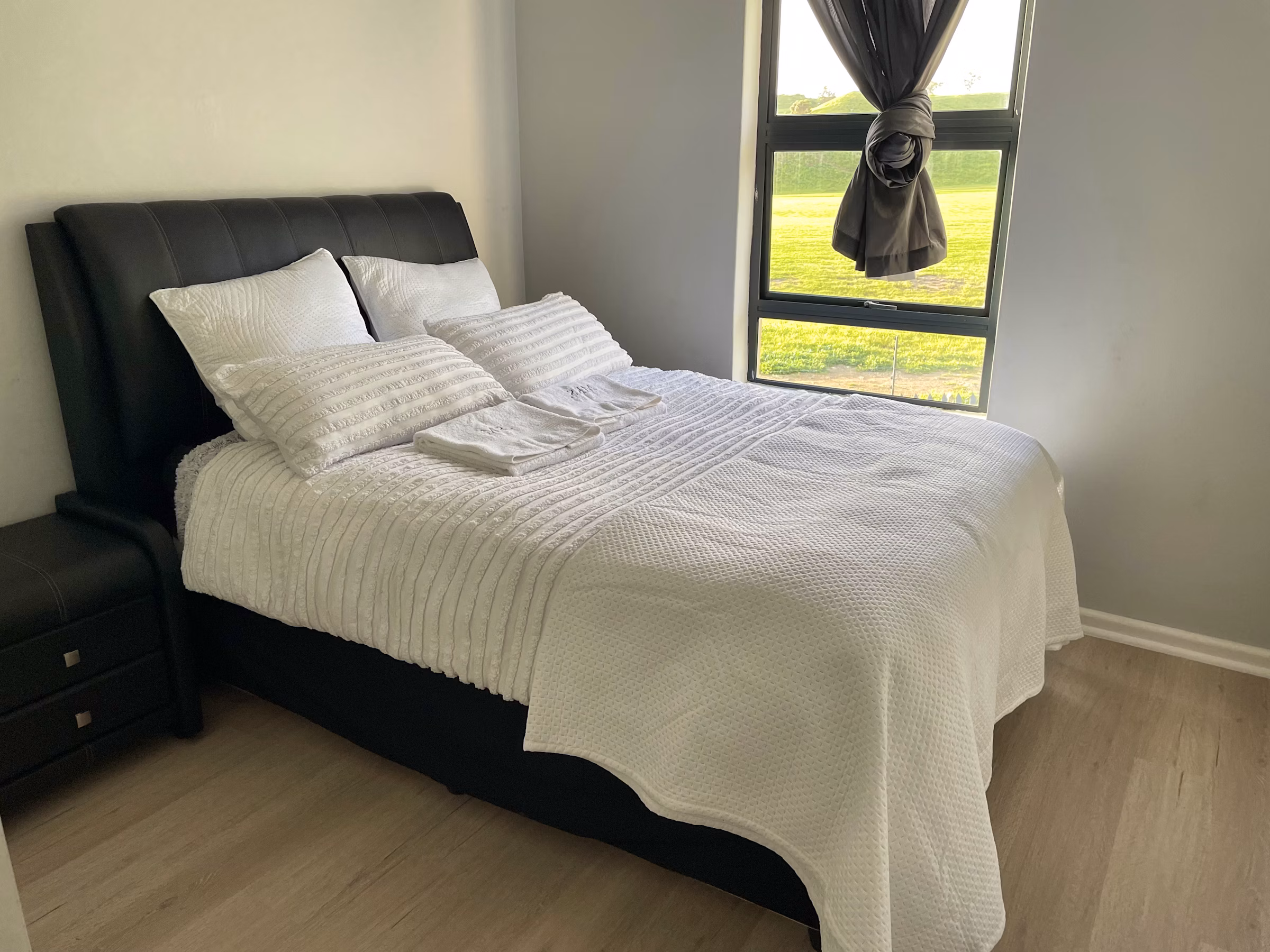 Main Bedroom 1 — Mini Suits