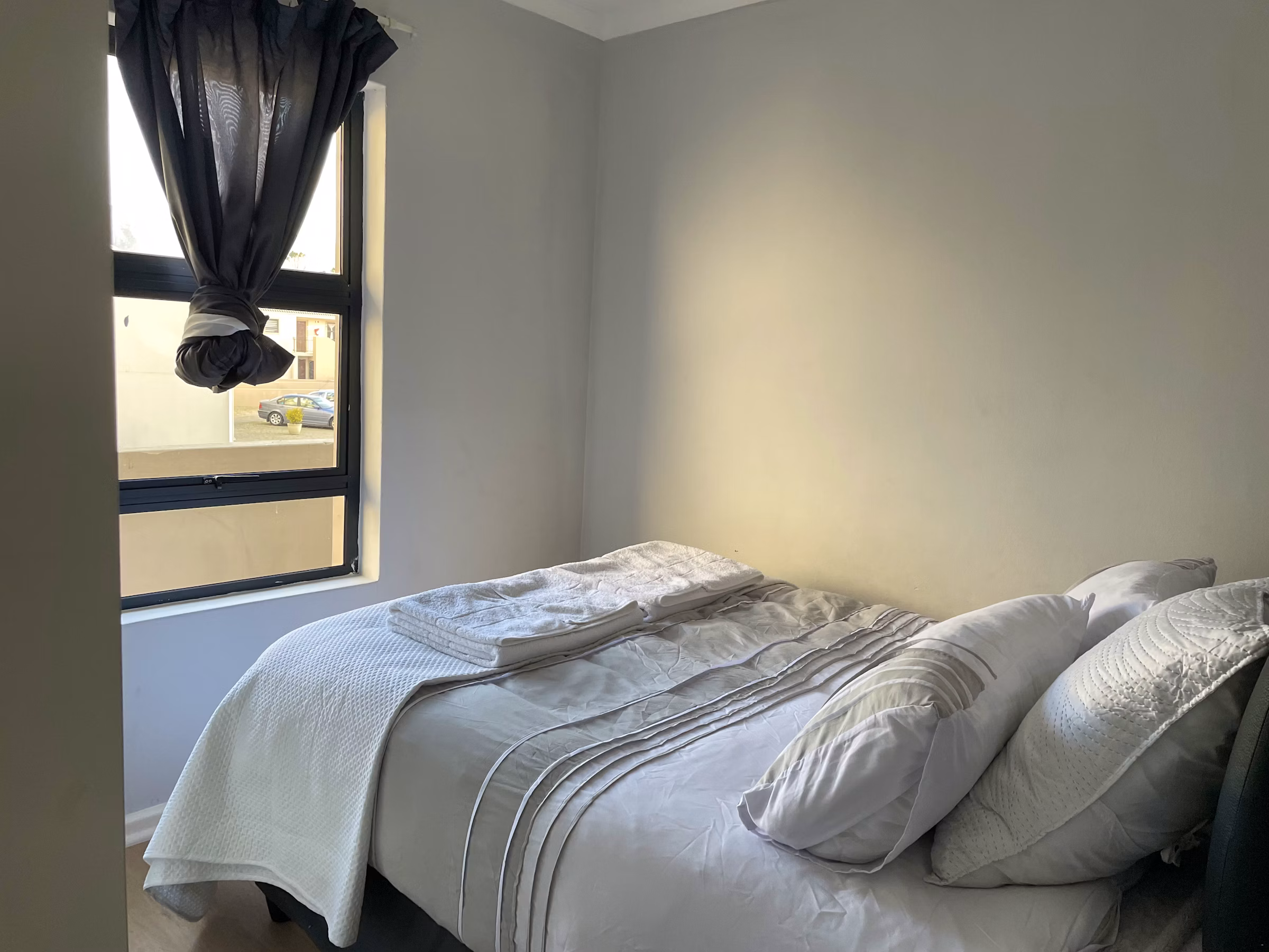 Smaller Bedroom — Mini Suits